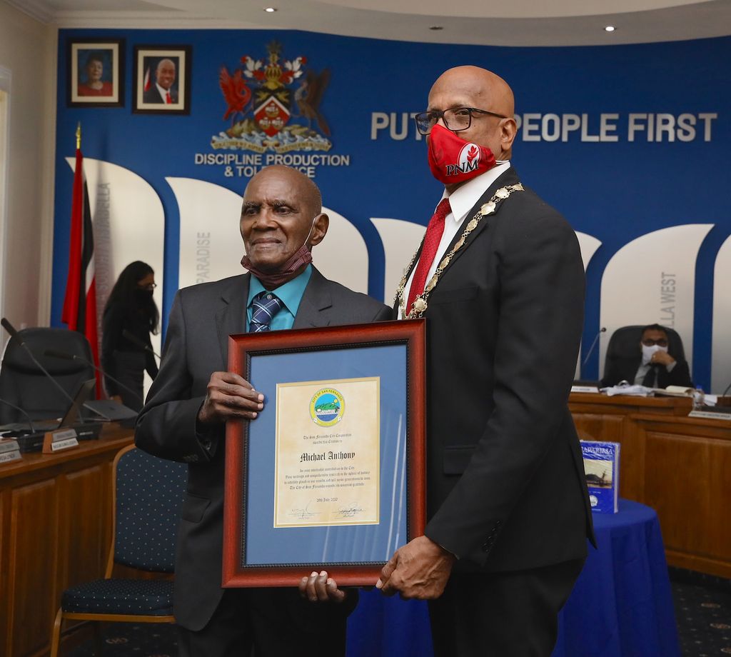 Michael Anthony honoured with citation from Sando corporation