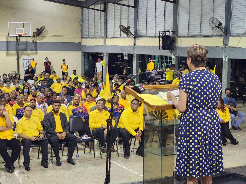 Kamla Says PM, AG Must Apologise To DPP - Trinidad Guardian