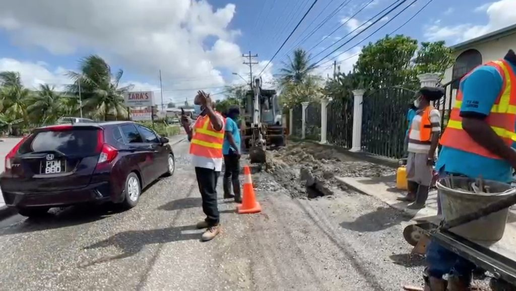 WASA repairs leak at Victoria Village - Trinidad Guardian