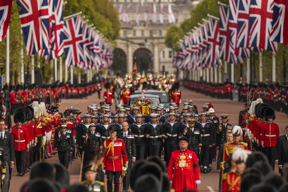 Queen Elizabeth II mourned by Britain and world at funeral - Trinidad ...