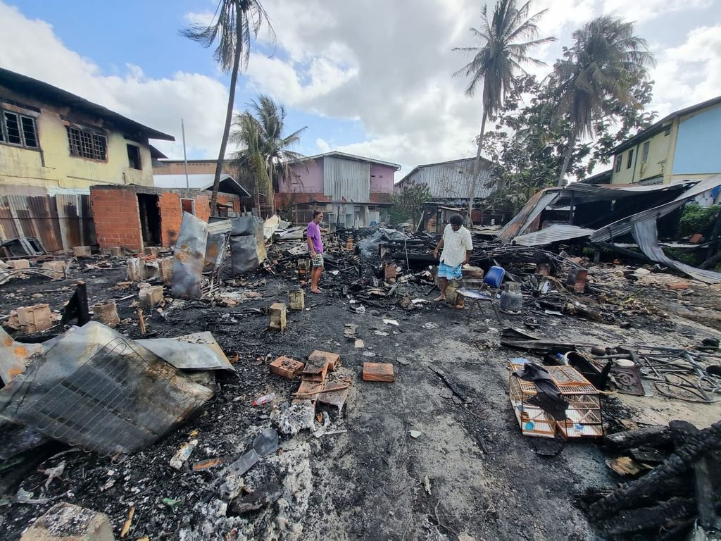 More than 30 people homeless after fire - Trinidad Guardian